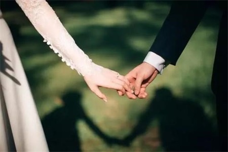 少婦口述：和一個(gè)男人交往之前，一定要想清楚你到底圖什