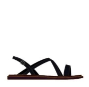 玩轉新格調，盛夏逐夢之履——Clarks 邀您共度“仲夏之夢”
