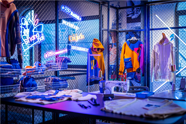 ADIDAS x NAO 虛擬織布機(jī)可持續(xù)發(fā)展活動(dòng)